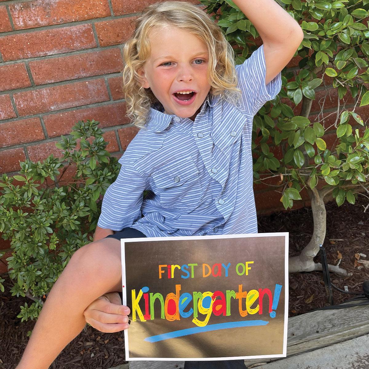 Class Keeper® School Days Keepsake Bundle | School Memory Book, 1st Day/Last Day of School Photo Prop Deck + BONUS App Membership