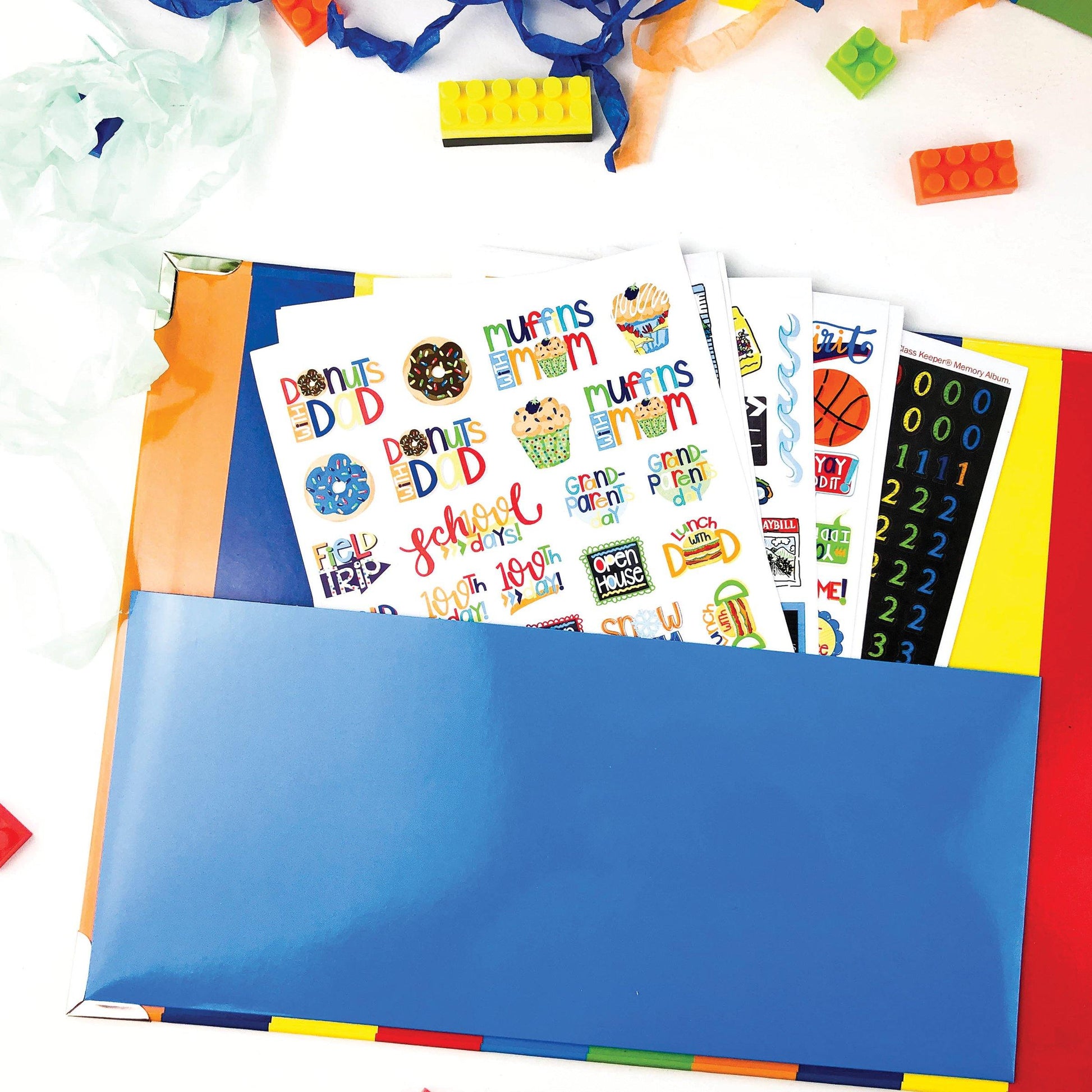 Class Keeper School Keepsake Binder + School Photo Prop Set