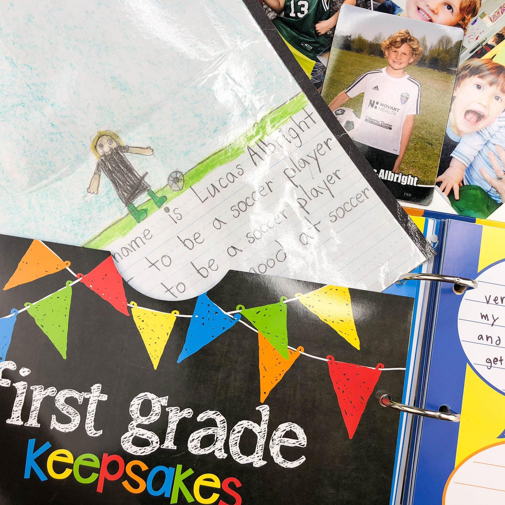 Class Keeper School Keepsake Binder + School Photo Prop Set